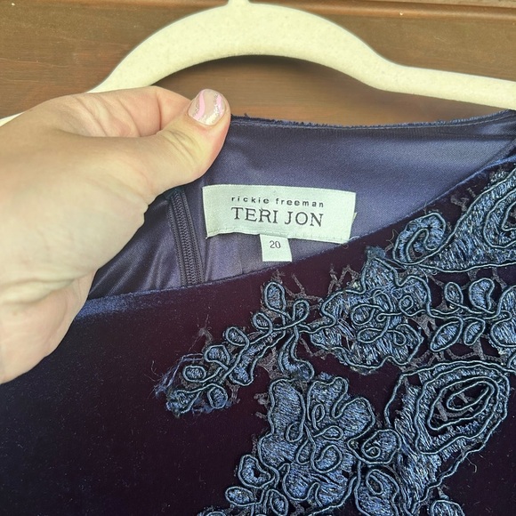 NWT Rickie Freeman for Teri Jon Sapphire Long Sleeve Dress Size 20 - Picture 4 of 6